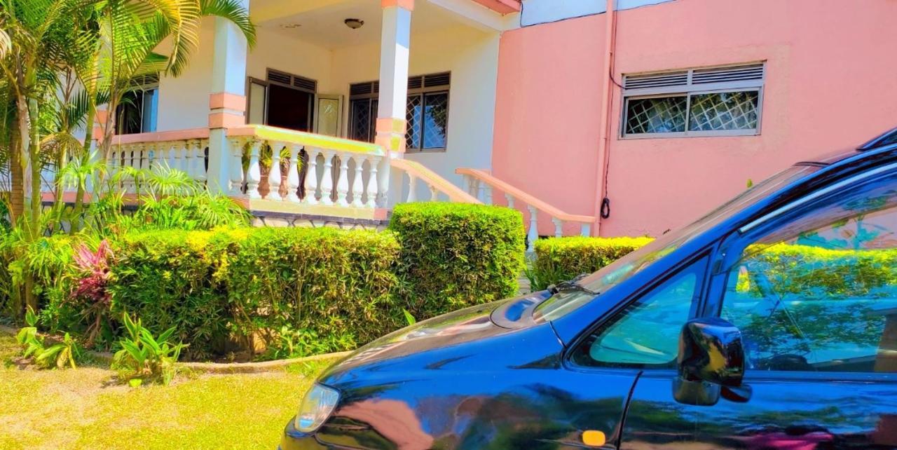 La Feve Beach Bed And Breakfast Entebbe Εντέμπε Εξωτερικό φωτογραφία