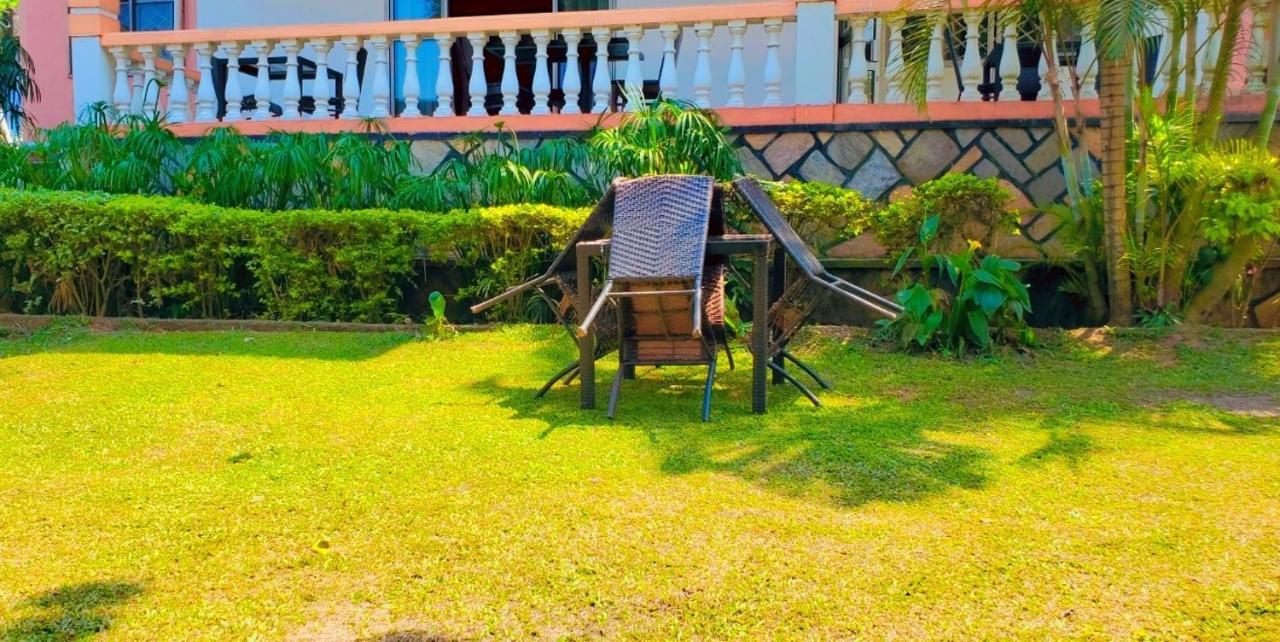 La Feve Beach Bed And Breakfast Entebbe Εντέμπε Εξωτερικό φωτογραφία